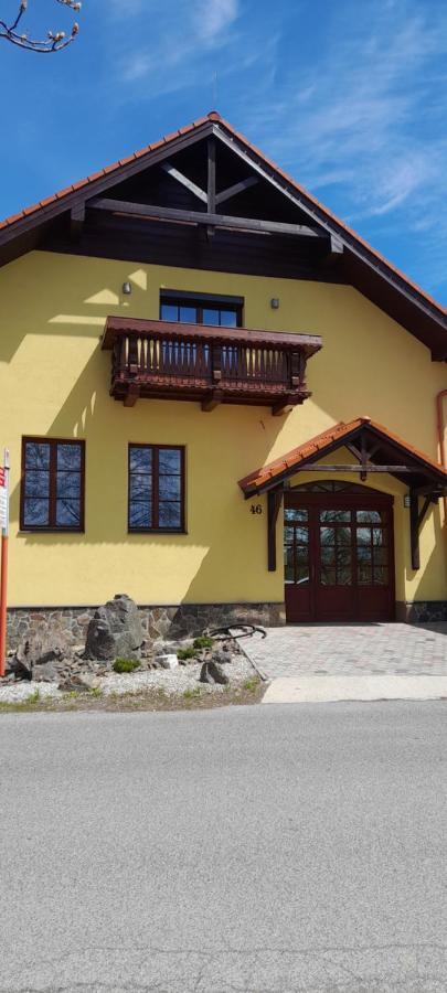 Apartmany Lumi Veľký Slavkov Esterno foto
