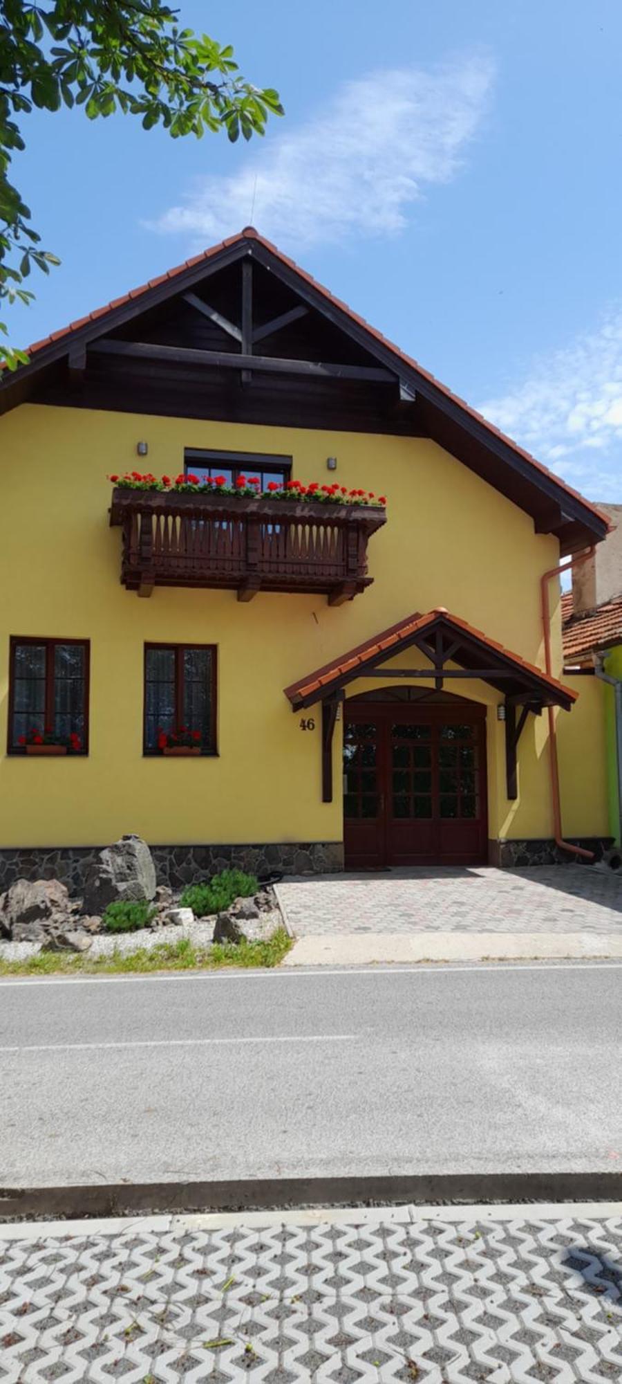 Apartmany Lumi Veľký Slavkov Esterno foto